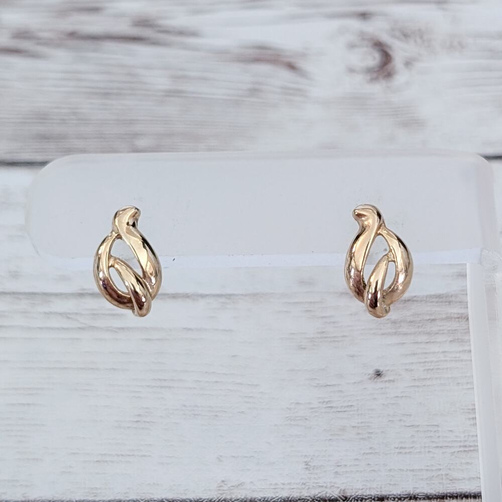 Vintage Stud Earrings Dainty Gold Tone Stylish